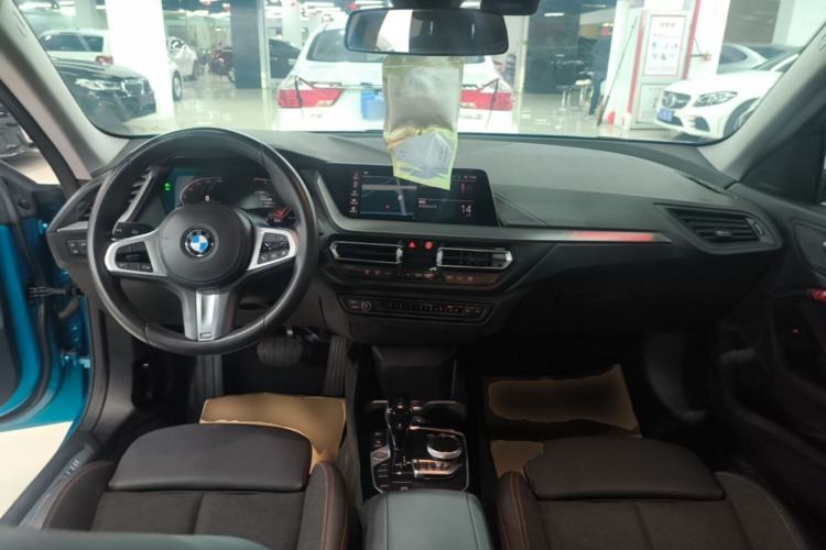 Used BMW 2 Series 2021 225i 4-Door Coupe M Sport Package Center Console