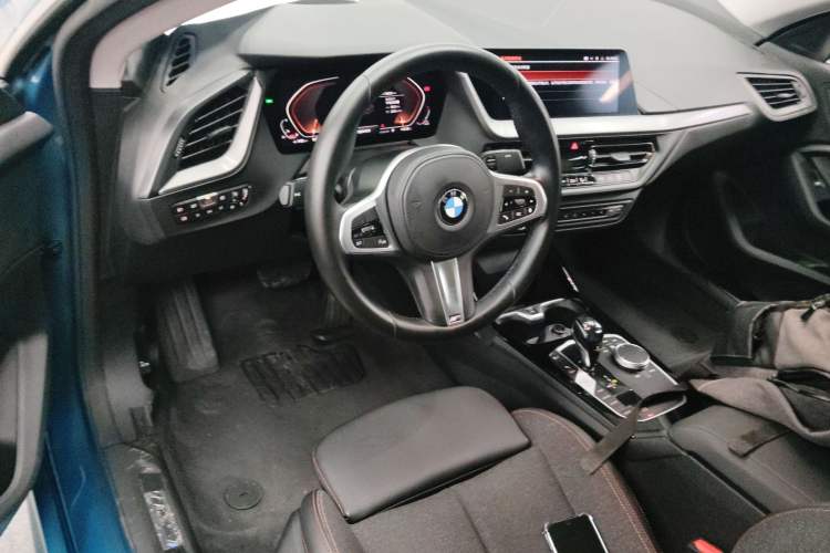 Used BMW 2 Series 2021 225i 4-Door Coupe M Sport Package Center Console