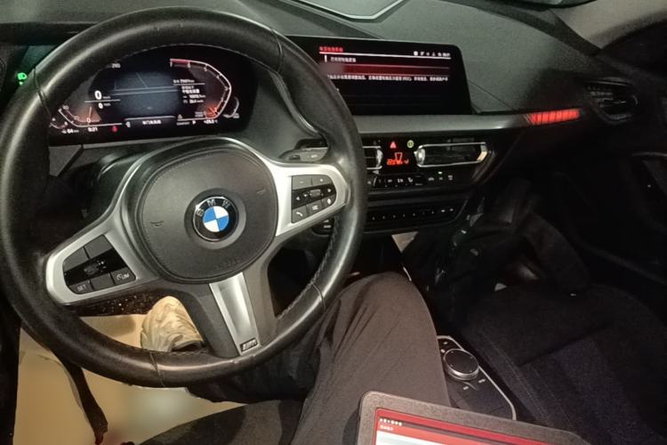 Used BMW 2 Series 2021 225i Four-Door Coupe M Sport Night Edition Center Console