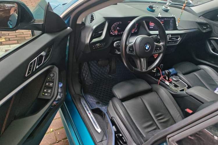Used BMW 2 Series 2021 225i 4-Door Coupe M Sport Package Driver Seat