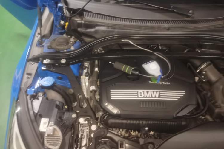 Used BMW 2 Series 2021 225i Four-Door Coupe M Sport Night Edition Engine Bay Right