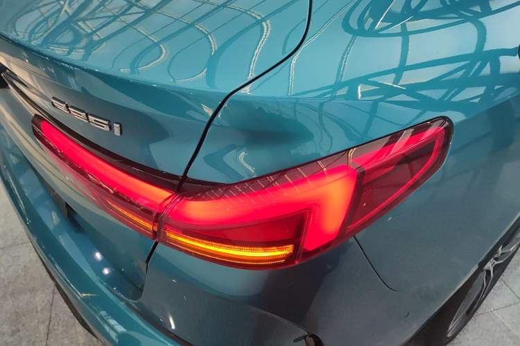 Used BMW 2 Series 2021 225i Four-Door Coupe M Sport Night Edition Exterior 6
