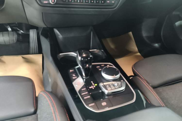 Used BMW 2 Series 2021 225i 4-Door Coupe M Sport Package Gear Lever