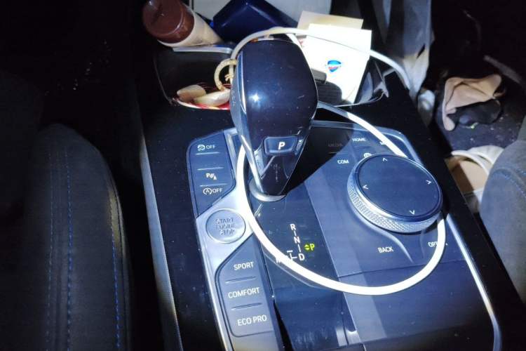 Used BMW 2 Series 2021 225i Four-Door Coupe M Sport Night Edition Gear Lever