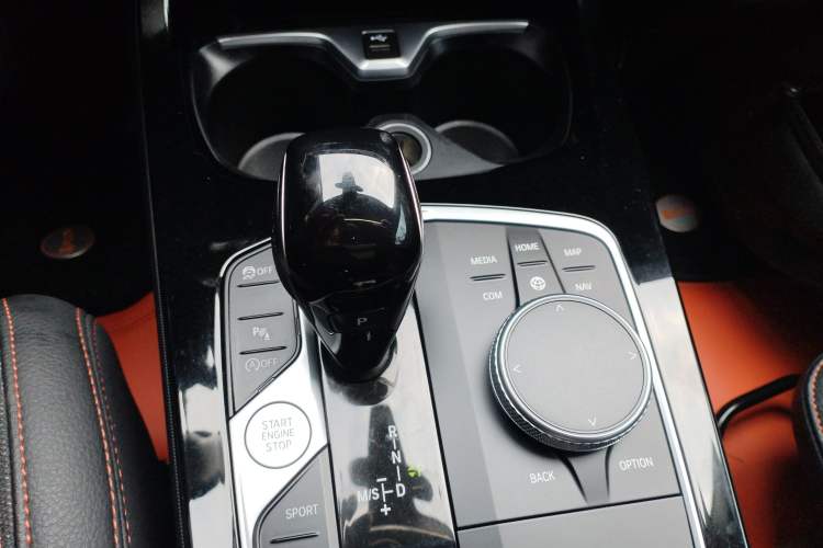 Used BMW 2 Series 2021 225i 4-Door Coupe M Sport Package Gear Lever
