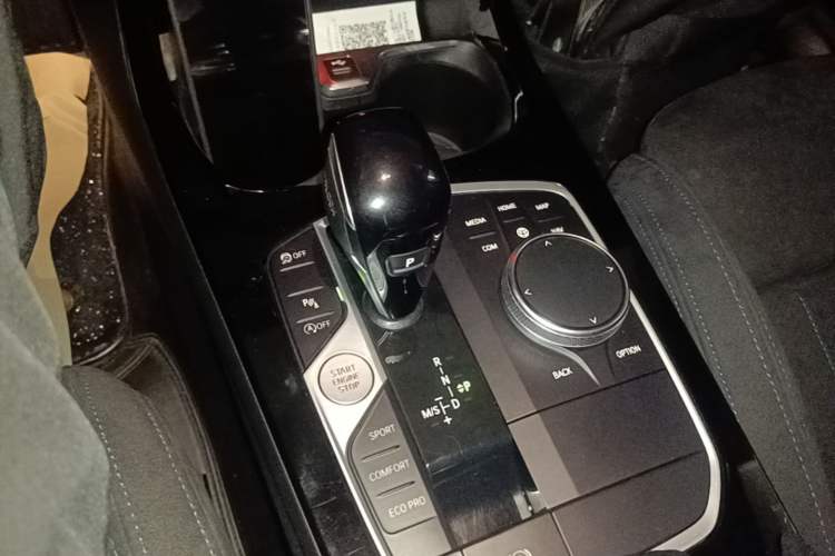 Used BMW 2 Series 2021 225i Four-Door Coupe M Sport Night Edition Gear Lever