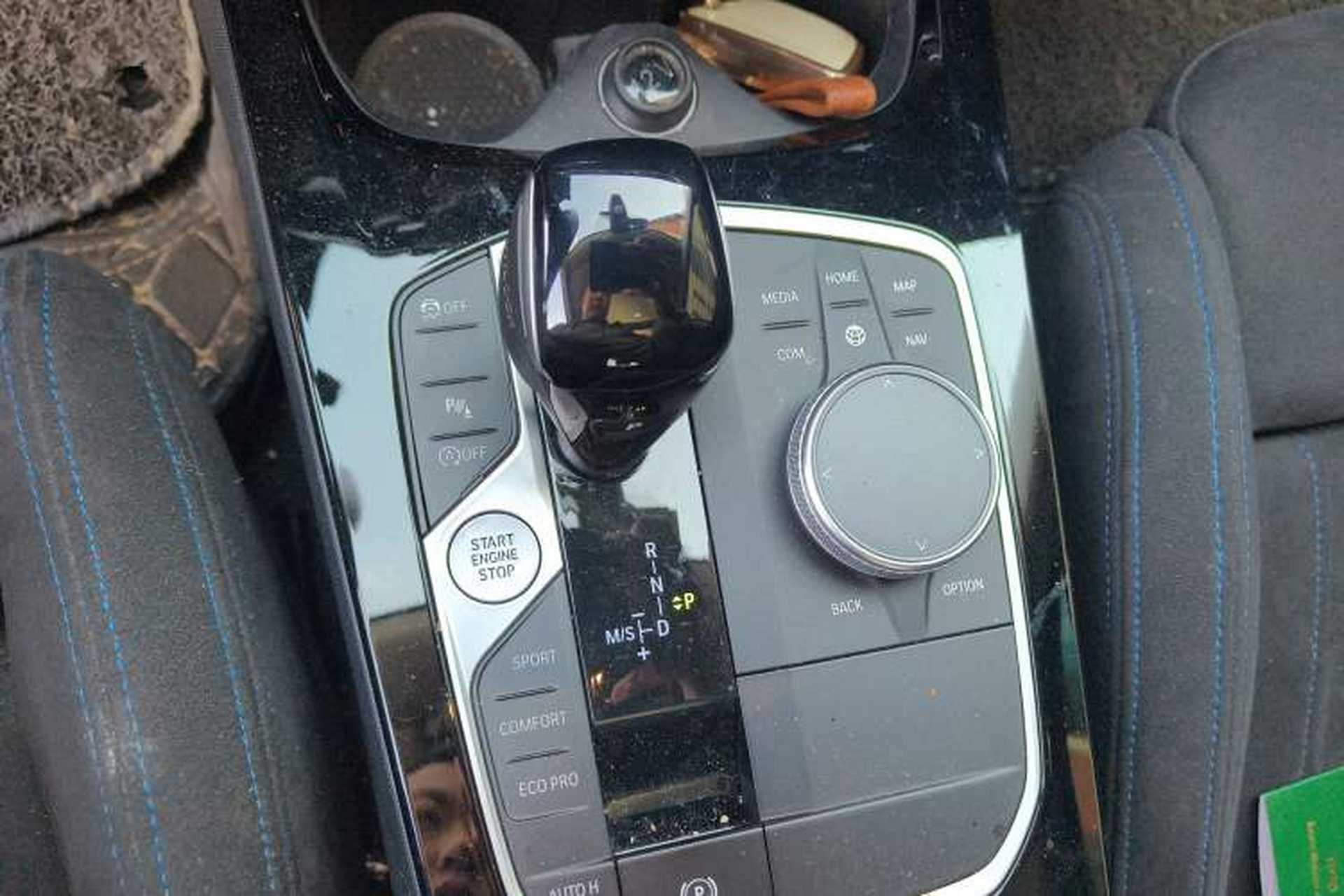 Used BMW 2 Series 2021 225i Four-Door Coupe M Sport Night Edition Gear Lever