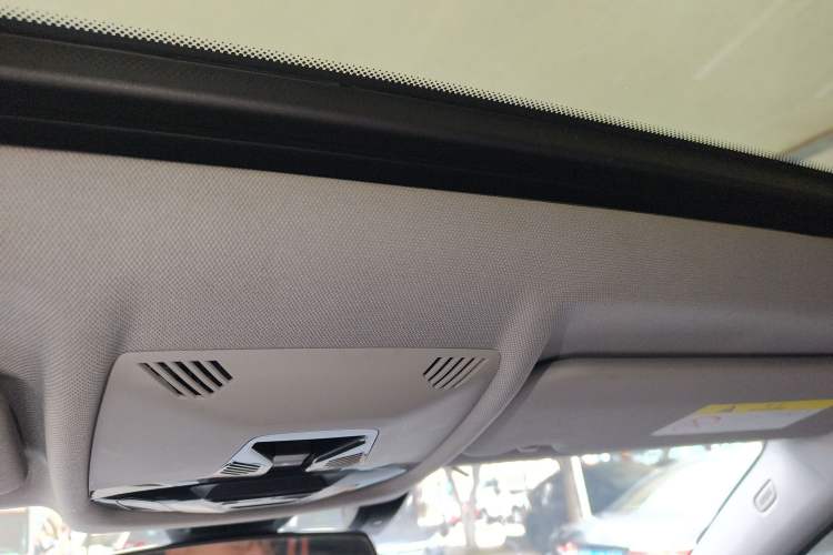 Used BMW 2 Series 2021 225i 4-Door Coupe M Sport Package Headliner