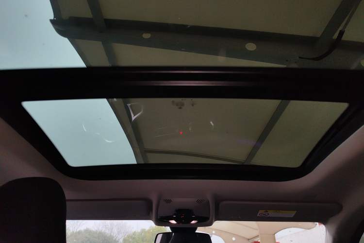 Used BMW 2 Series 2021 225i Four-Door Coupe M Sport Night Edition Headliner