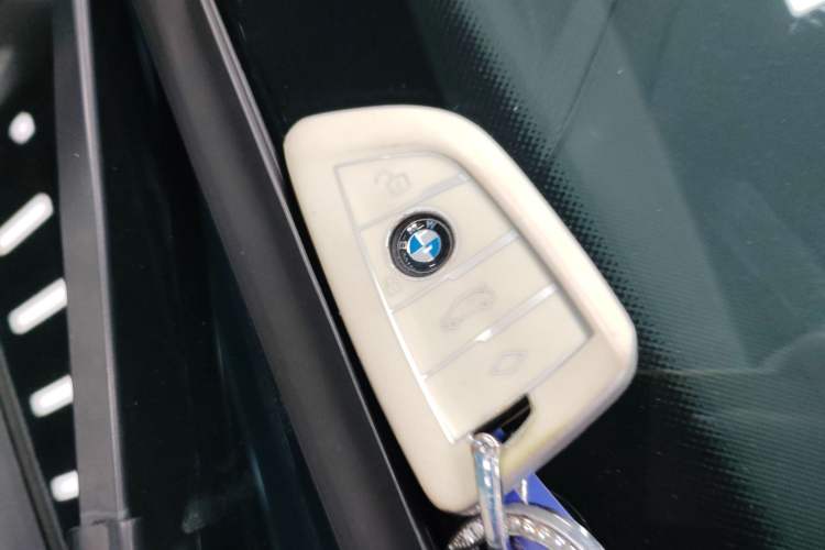 Used BMW 2 Series 2021 225i 4-Door Coupe M Sport Package Interior 1