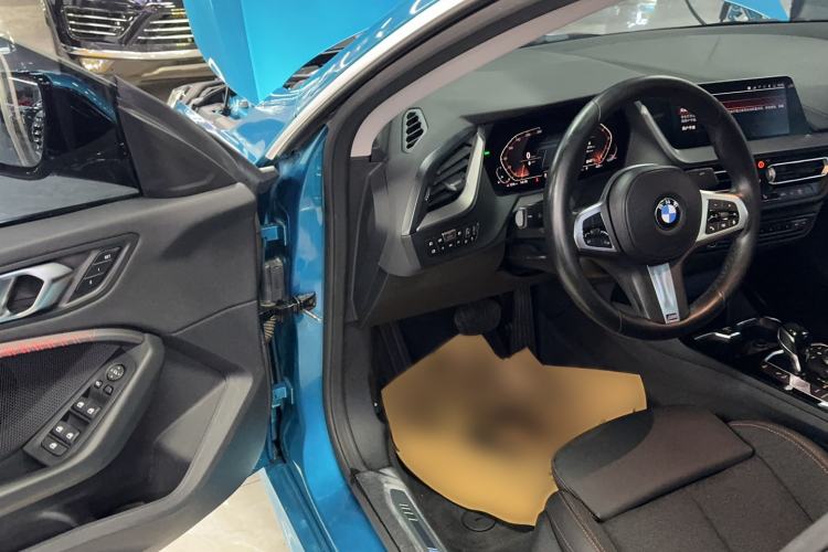Used BMW 2 Series 2021 225i 4-Door Coupe M Sport Package Interior 2
