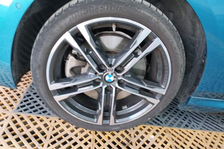 Used BMW 2 Series 2021 225i Four-Door Coupe M Sport Night Edition Left Front Wheel Hub