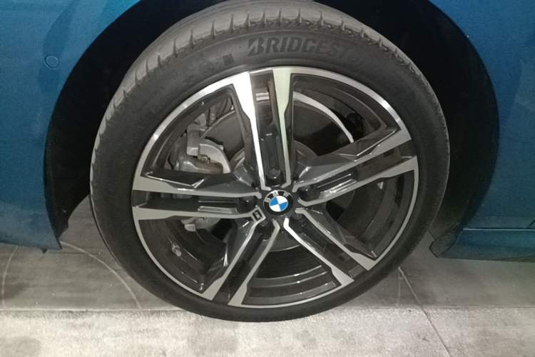 Used BMW 2 Series 2021 225i Four-Door Coupe M Sport Night Edition Left Front Wheel Hub