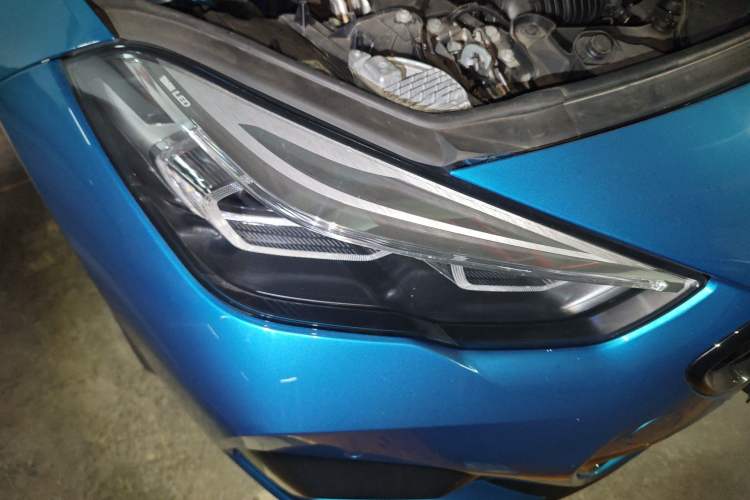 Used BMW 2 Series 2021 225i 4-Door Coupe M Sport Package Right Front Headlight