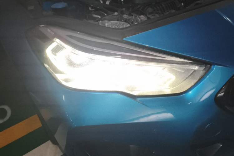 Used BMW 2 Series 2021 225i 4-Door Coupe M Sport Package Right Front Headlight