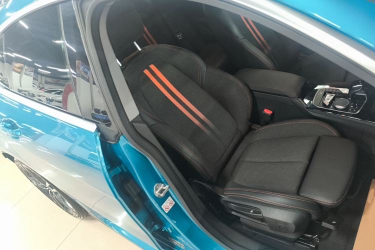 Used BMW 2 Series 2021 225i 4-Door Coupe M Sport Package Right Front Seat
