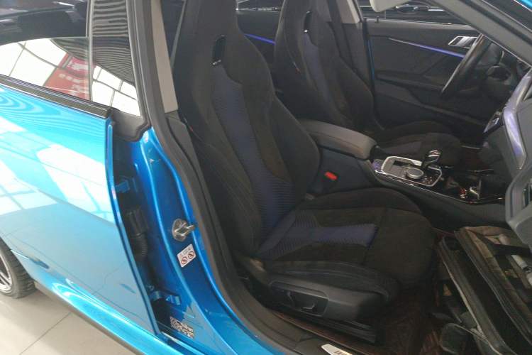 Used BMW 2 Series 2021 225i Four-Door Coupe M Sport Night Edition Right Front Seat