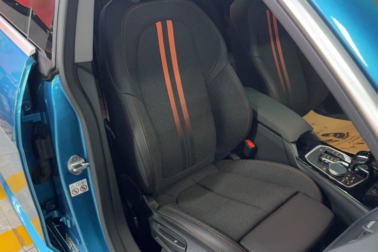 Used BMW 2 Series 2021 225i 4-Door Coupe M Sport Package Right Front Seat
