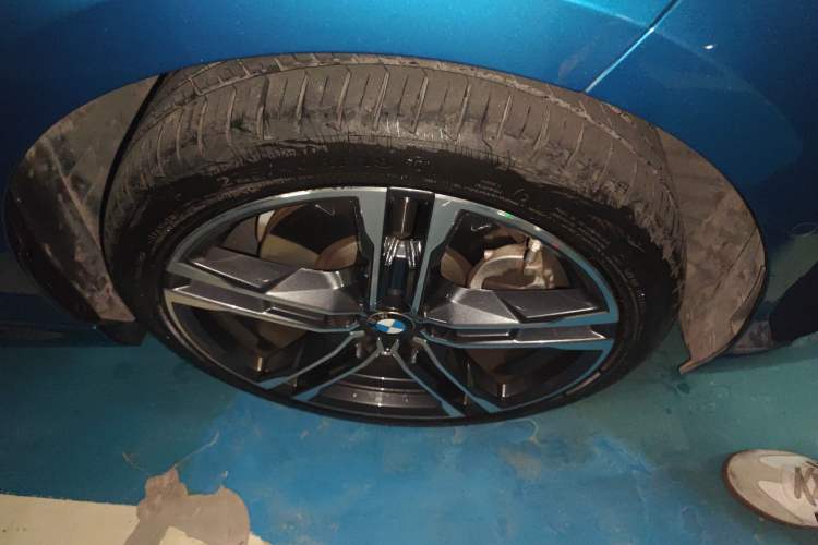 Used BMW 2 Series 2021 225i Four-Door Coupe M Sport Night Edition Right Front Wheel Hub