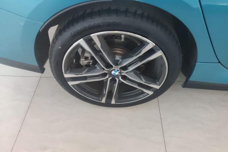 Used BMW 2 Series 2021 225i Four-Door Coupe M Sport Night Edition Right Rear Wheel Hub