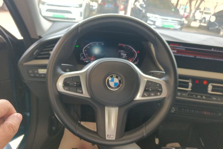 Used BMW 2 Series 2021 225i 4-Door Coupe M Sport Package Steering Wheel