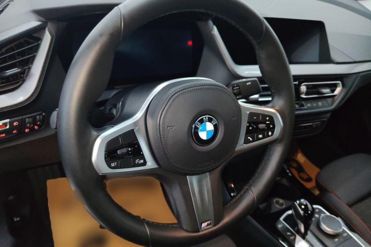 Used BMW 2 Series 2021 225i 4-Door Coupe M Sport Package Steering Wheel