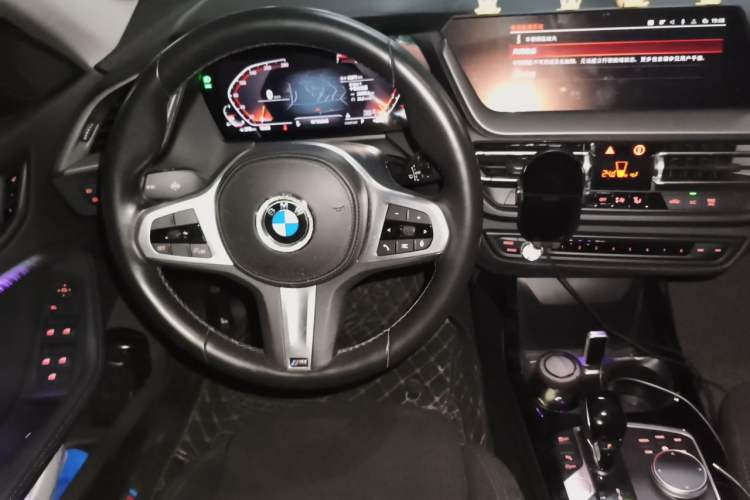 Used BMW 2 Series 2021 225i 4-Door Coupe M Sport Package Steering Wheel