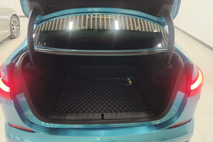 Used BMW 2 Series 2021 225i 4-Door Coupe M Sport Package Trunk