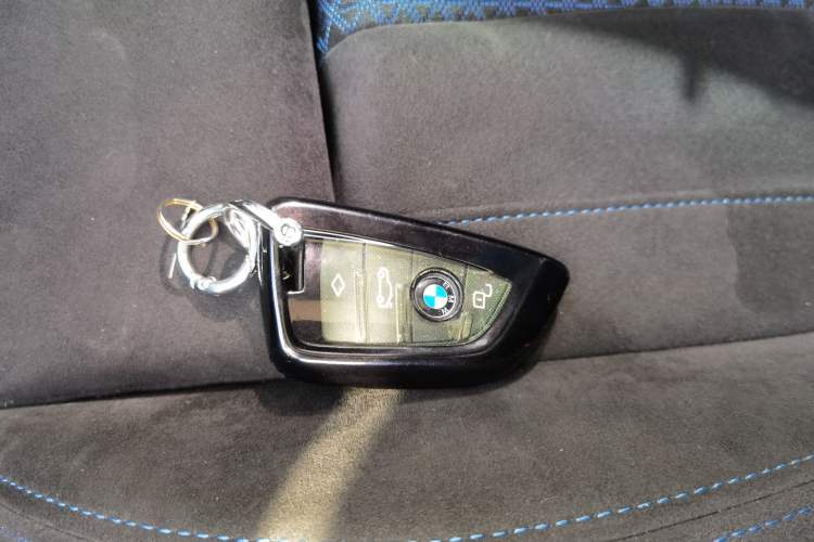 Used BMW 2 Series 2021 225i Four-Door Coupe M Sport Night Edition Vehicle Key
