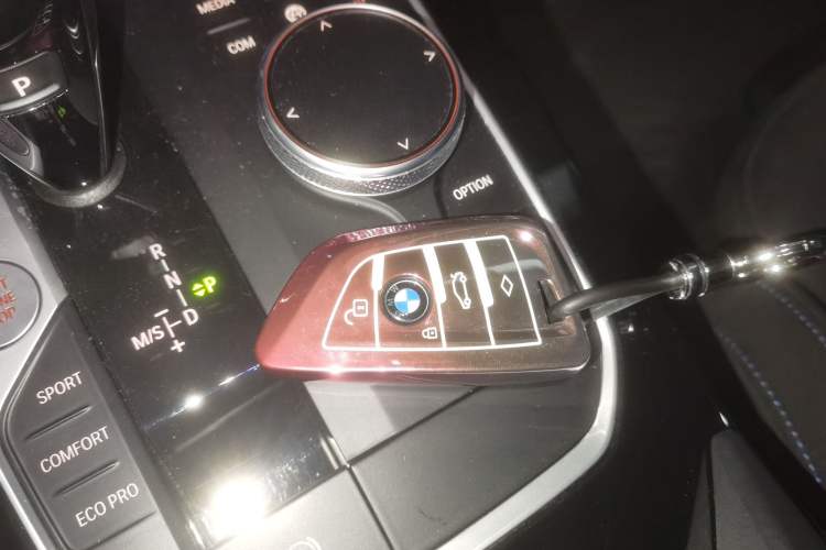 Used BMW 2 Series 2021 225i Four-Door Coupe M Sport Night Edition Vehicle Key