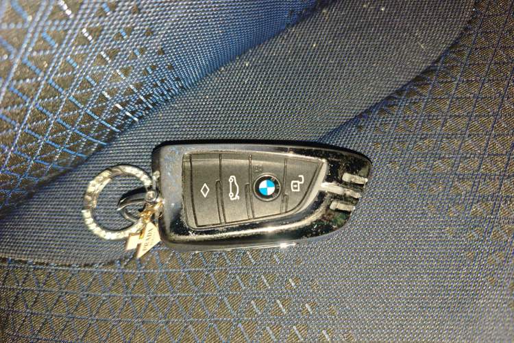 Used BMW 2 Series 2021 225i 4-Door Coupe M Sport Package Vehicle Key