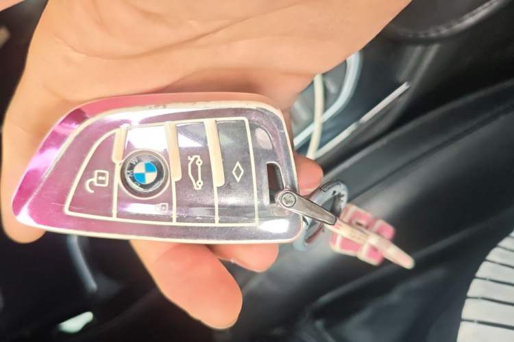 Used BMW 2 Series 2021 225i 4-Door Coupe M Sport Package Vehicle Key