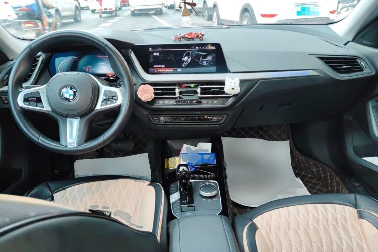 Used BMW 2 Series 2021 225i 4-Door Coupe M Sport Package Center Console