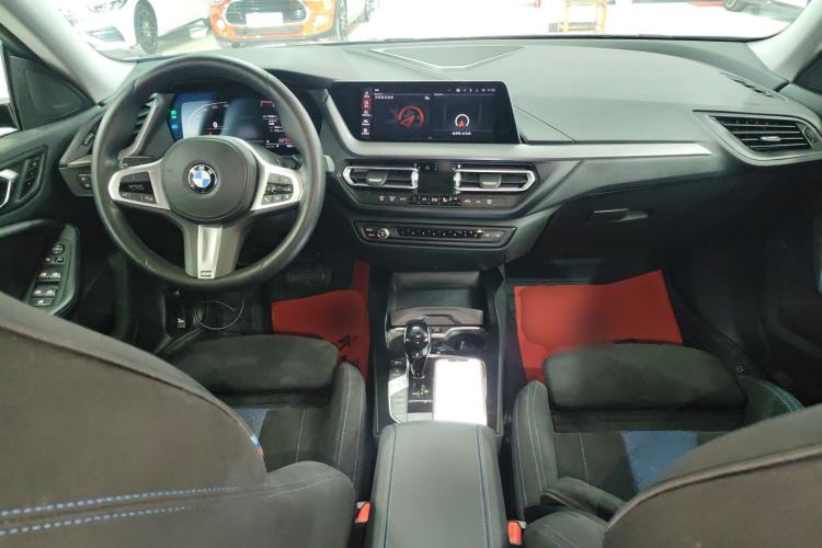 Used BMW 2 Series 2021 225i Four-Door Coupe M Sport Night Edition Center Console