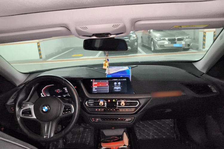 Used BMW 2 Series 2021 225i Four-Door Coupe M Sport Night Edition Center Console