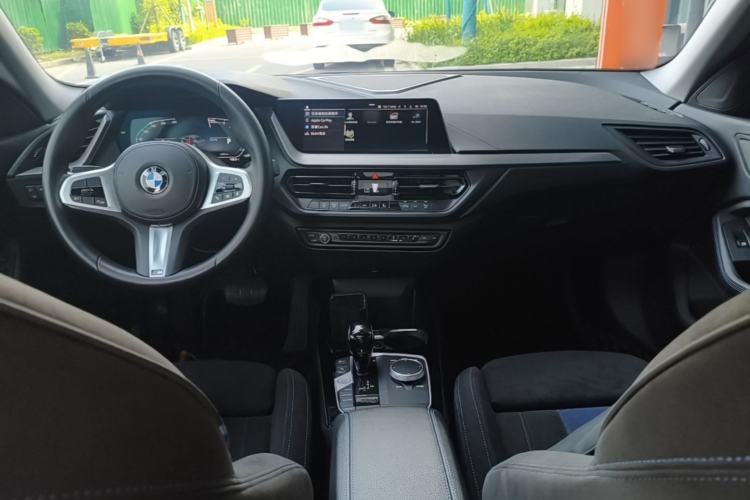 Used BMW 2 Series 2021 225i Four-Door Coupe M Sport Night Edition Center Console