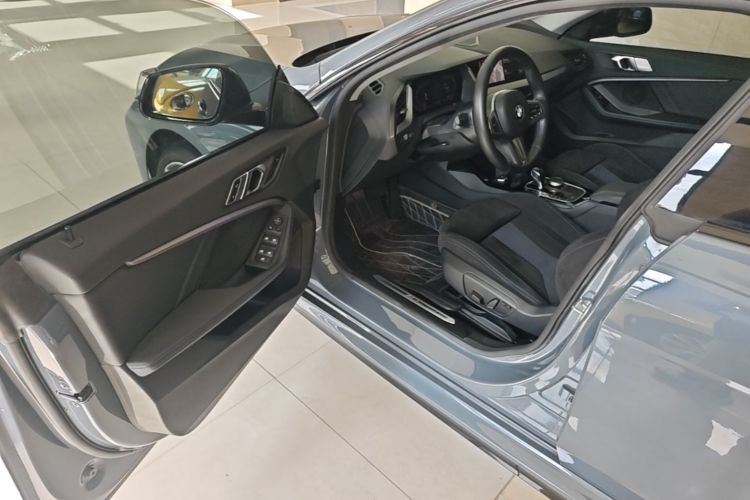 Used BMW 2 Series 2021 225i Four-Door Coupe M Sport Night Edition Driver Seat