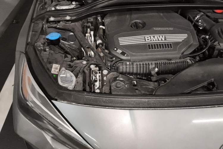 Used BMW 2 Series 2021 225i Four-Door Coupe M Sport Night Edition Engine Bay Right