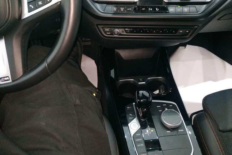 Used BMW 2 Series 2021 225i 4-Door Coupe M Sport Package Gear Lever