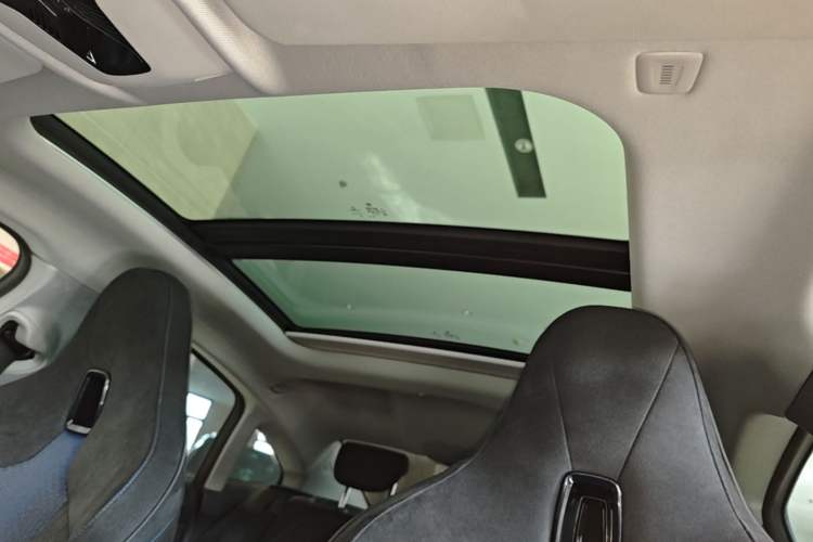 Used BMW 2 Series 2021 225i Four-Door Coupe M Sport Night Edition Headliner