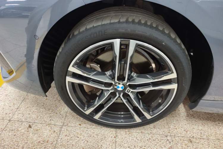 Used BMW 2 Series 2021 225i Four-Door Coupe M Sport Night Edition Left Front Wheel Hub