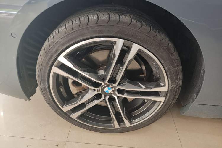 Used BMW 2 Series 2021 225i Four-Door Coupe M Sport Night Edition Left Front Wheel Hub