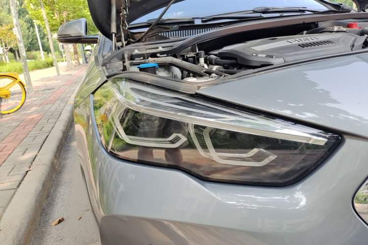 Used BMW 2 Series 2021 225i 4-Door Coupe M Sport Package Right Front Headlight