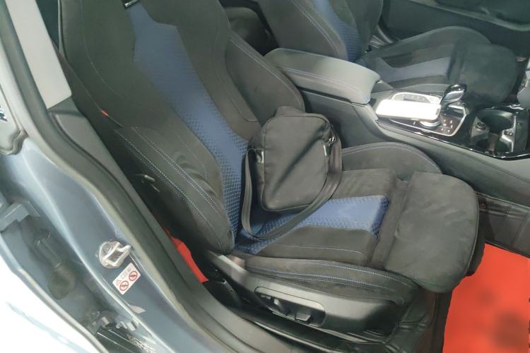 Used BMW 2 Series 2021 225i Four-Door Coupe M Sport Night Edition Right Front Seat