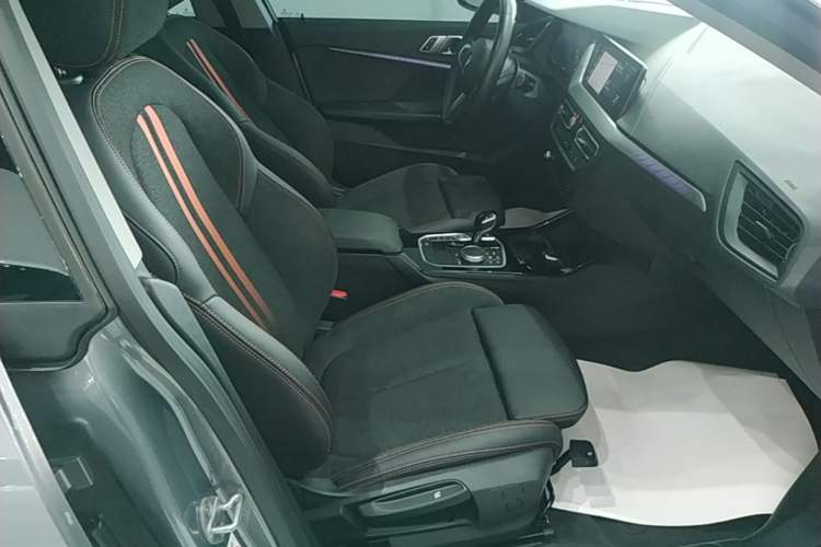 Used BMW 2 Series 2021 225i 4-Door Coupe M Sport Package Right Front Seat