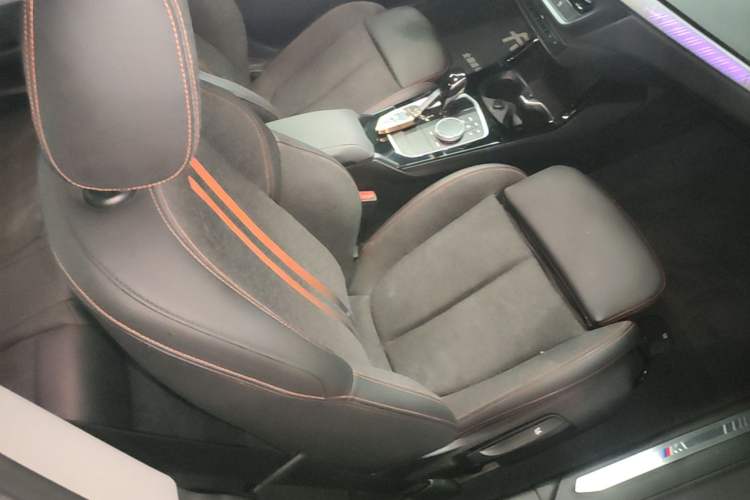 Used BMW 2 Series 2021 225i 4-Door Coupe M Sport Package Right Front Seat