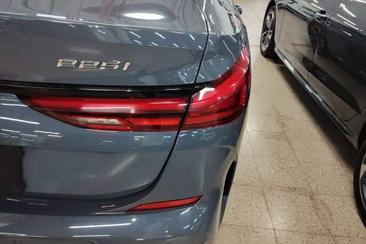 Used BMW 2 Series 2021 225i Four-Door Coupe M Sport Night Edition Right Rear Taillight