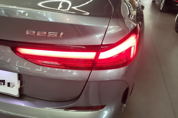 Used BMW 2 Series 2021 225i 4-Door Coupe M Sport Package Right Rear Taillight