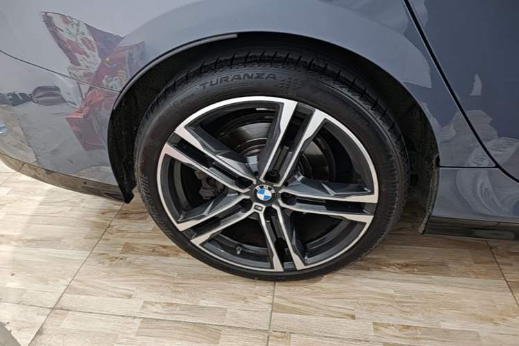 Used BMW 2 Series 2021 225i Four-Door Coupe M Sport Night Edition Right Rear Wheel Hub