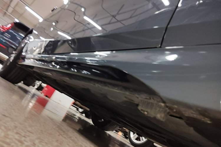 Used BMW 2 Series 2021 225i Four-Door Coupe M Sport Night Edition Right Side Sill